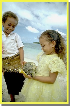 Young Girl and Giant Clam of the same age.jpg  28kb